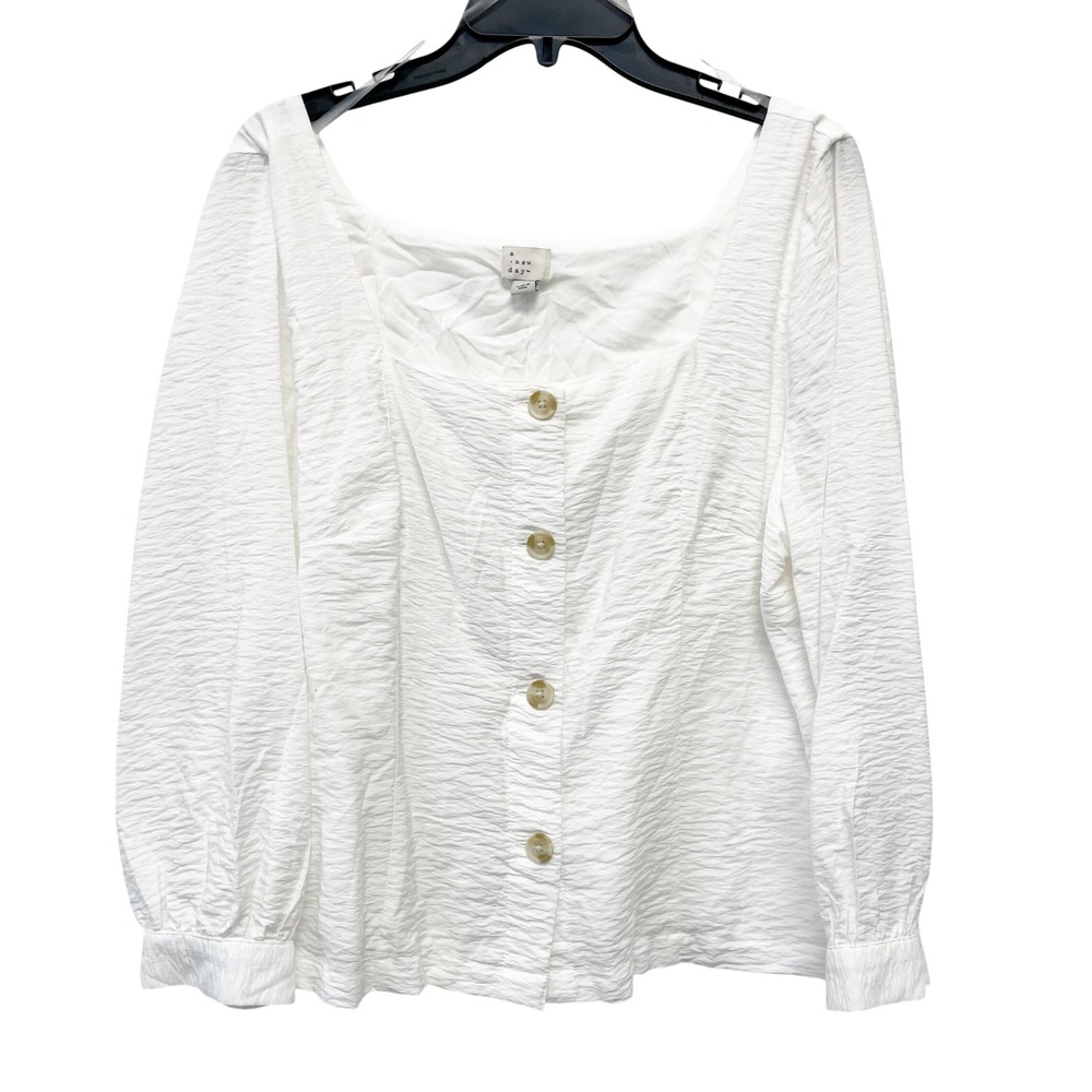 A New Day Women's White Textured Button Front Square Neck Blouse Size Medium
